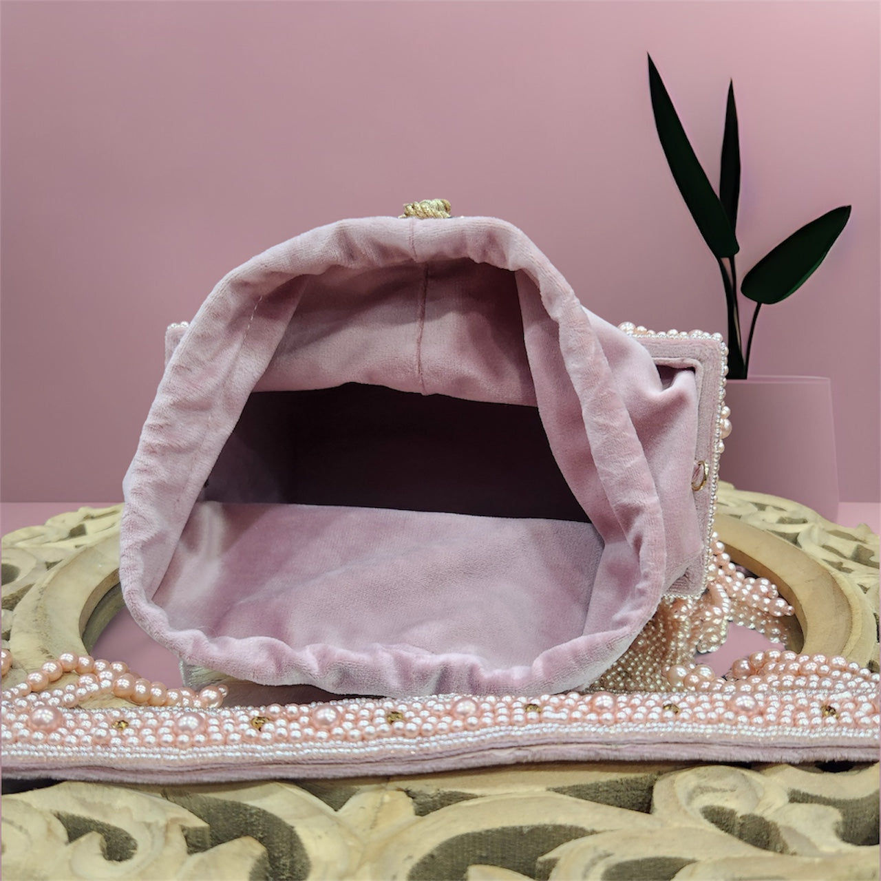 Moti Dhara Pink Bucket Potli