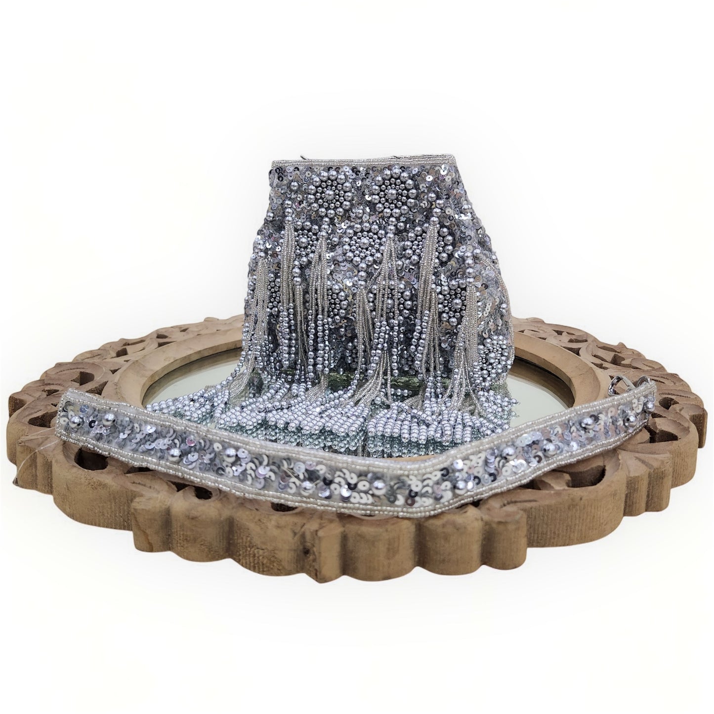 Sheen Silver Pearl Potli