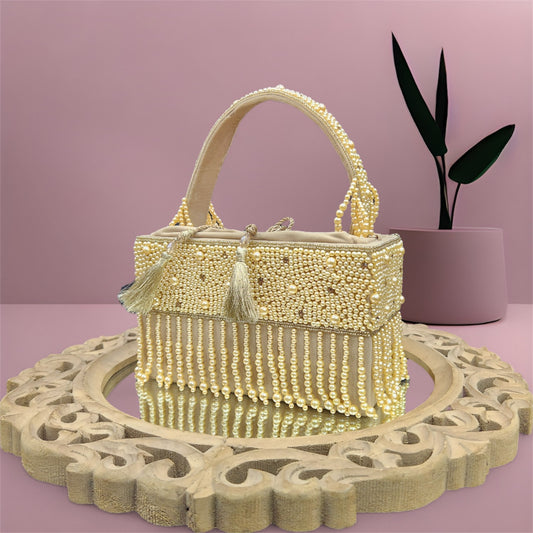 Moti Dhara Gold Bucket Potli