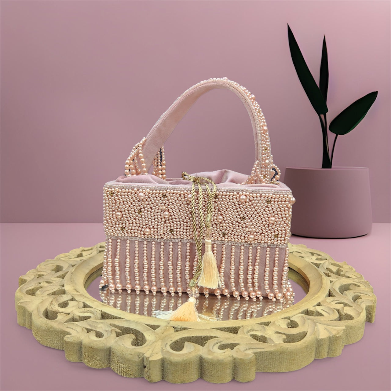 Moti Dhara Pink Bucket Potli