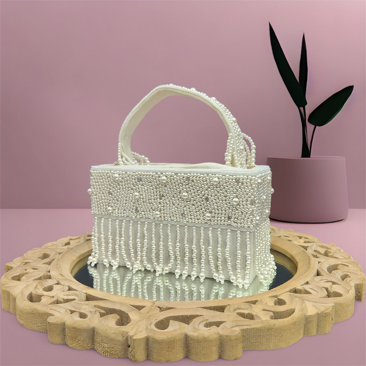 Moti Dhara Bucket Potli