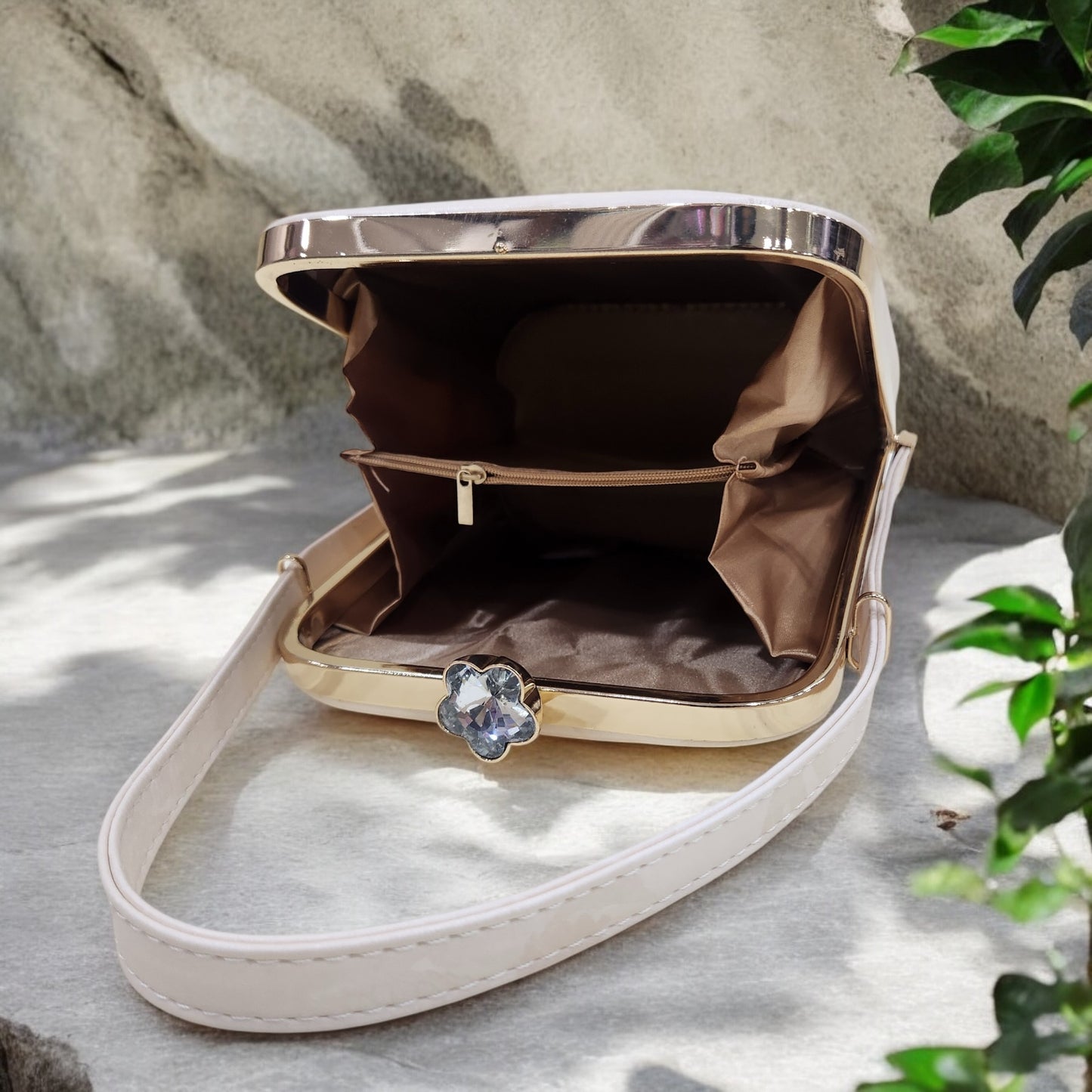 Eden Floral Beige Box Clutch