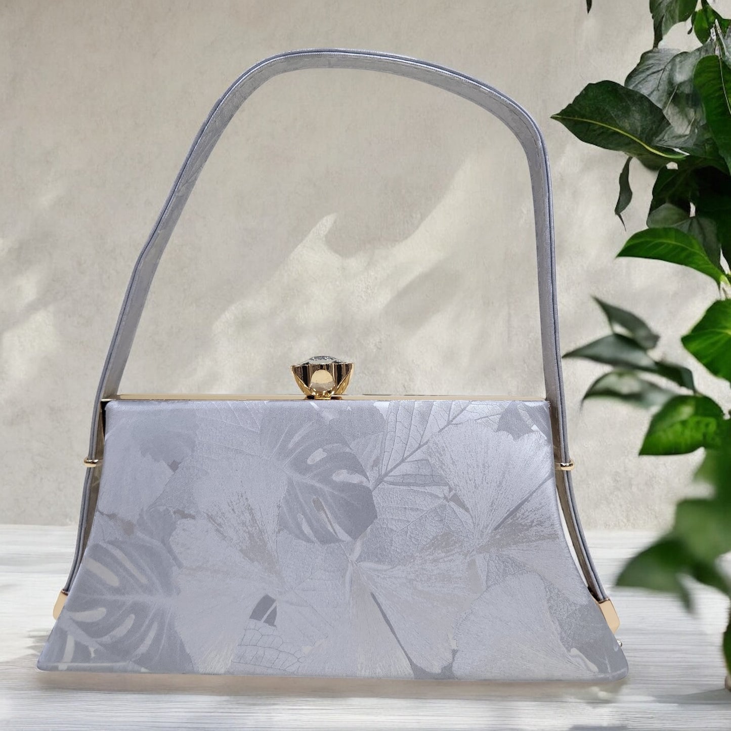 Trapezio Floral Silver Box Clutch