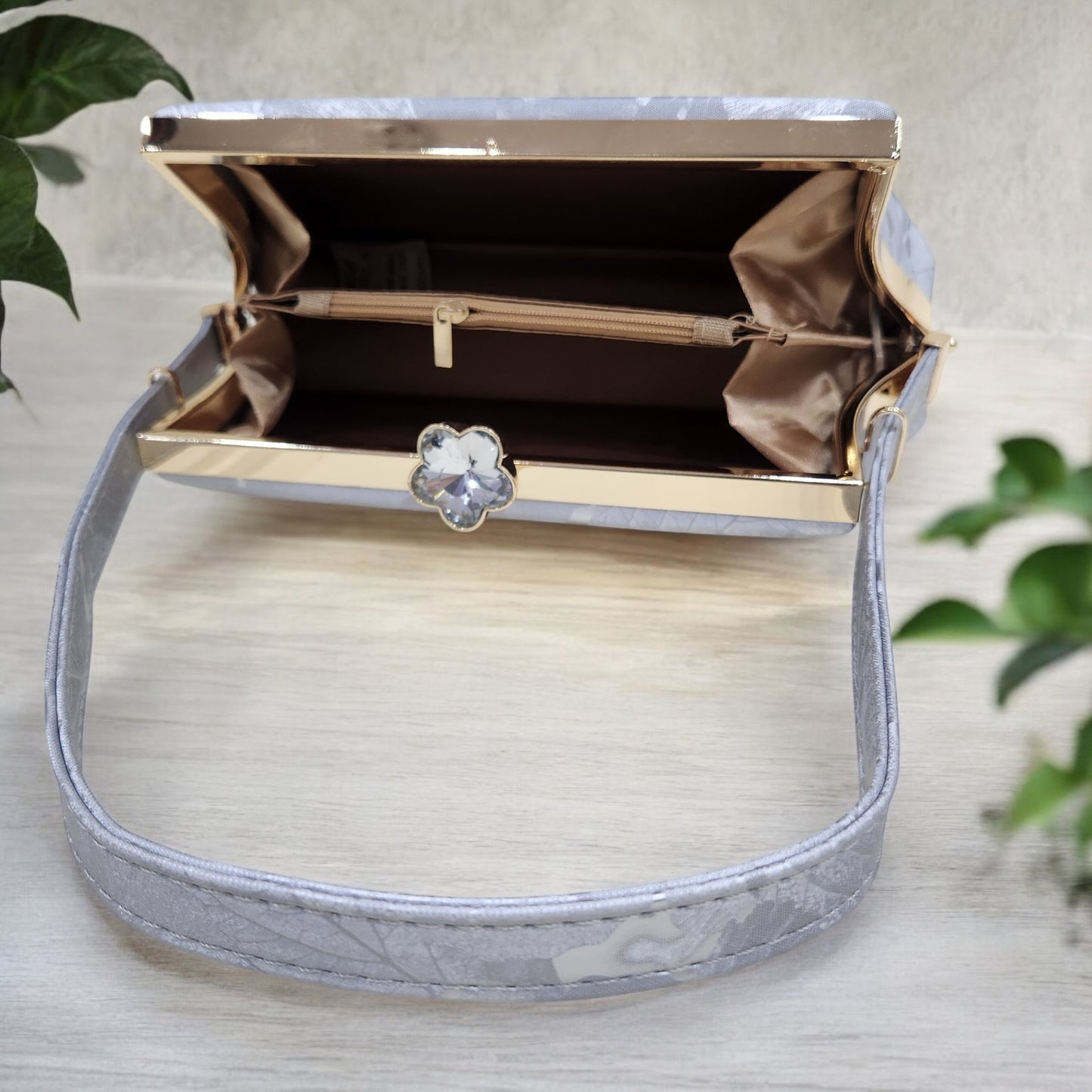 Trapezio Floral Silver Box Clutch